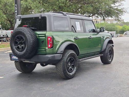 Eruption Green Metallic 2023 Ford Bronco Wildtrak