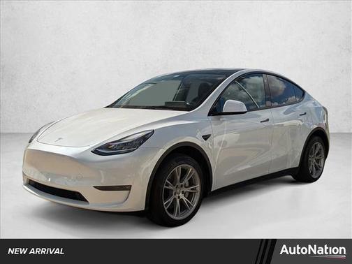 2022 Tesla Model Y Long Range Dual Motor All-Wheel Drive