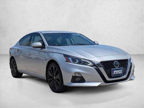 Brilliant Silver Metallic 2022 Nissan Altima Platinum Intelligent AWD