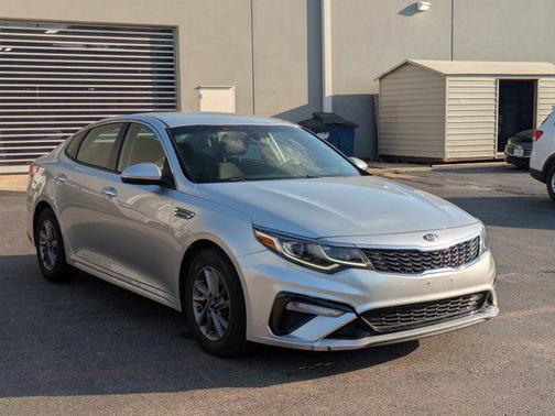 2020 Kia Optima LX