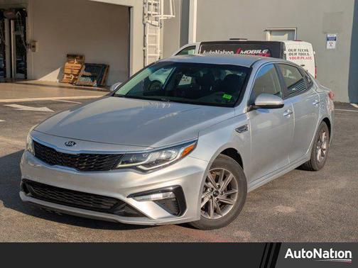 2020 Kia Optima LX
