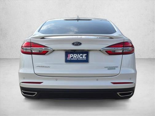 White Platinum Metallic Tri-Coat 2019 Ford Fusion Titanium