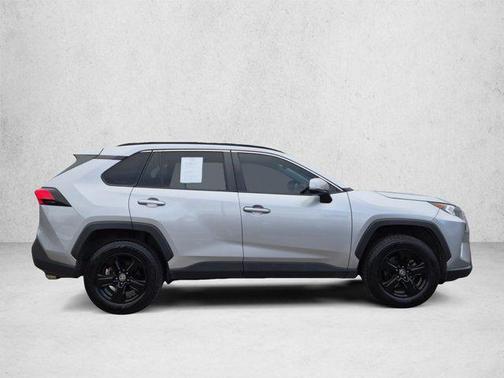 Silver Sky Metallic 2021 Toyota RAV4 XLE