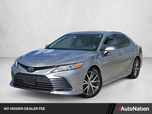 Celestial Silver Metallic 2024 Toyota Camry XLE