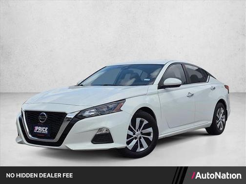 Glacier White 2022 Nissan Altima S FWD