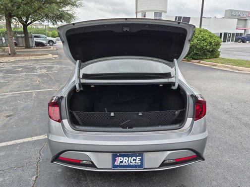 2023 Hyundai SONATA SE