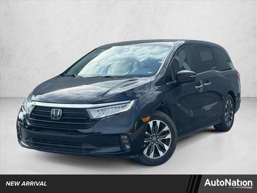 Crystal Black Pearl 2024 Honda Odyssey EX-L