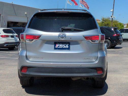 2016 Toyota Highlander Limited Platinum