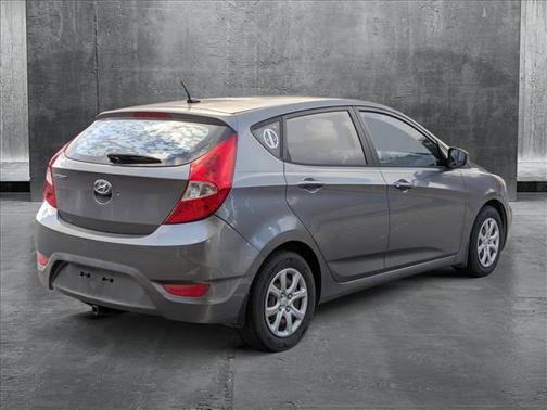 2013 Hyundai Accent GS