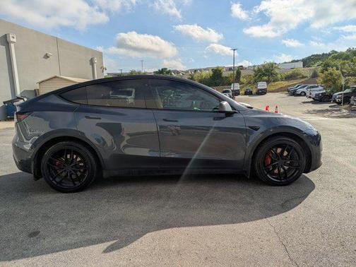 2020 Tesla Model Y Performance Dual Motor All-Wheel Drive