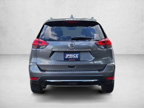 Gun Metallic 2017 Nissan Rogue SV