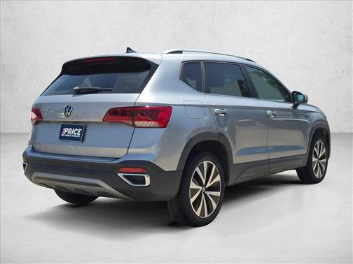 Pyrite Silver Metallic 2022 Volkswagen Taos 1.5T SE