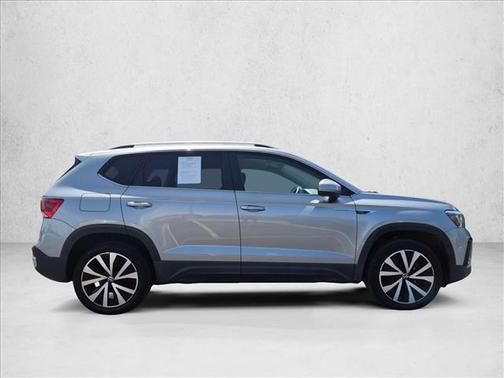 Pyrite Silver Metallic 2022 Volkswagen Taos 1.5T SE