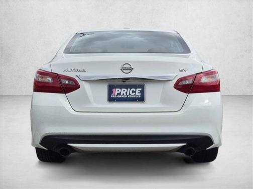 Glacier White 2018 Nissan Altima 2.5 SV