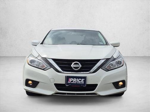 Glacier White 2018 Nissan Altima 2.5 SV
