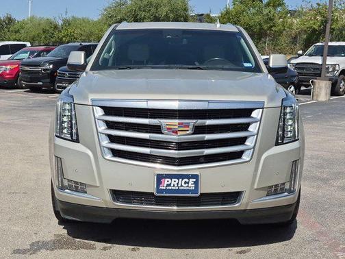 Silver Coast Metallic 2017 Cadillac Escalade Luxury