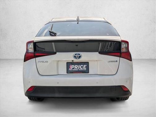 2021 Toyota Prius LE