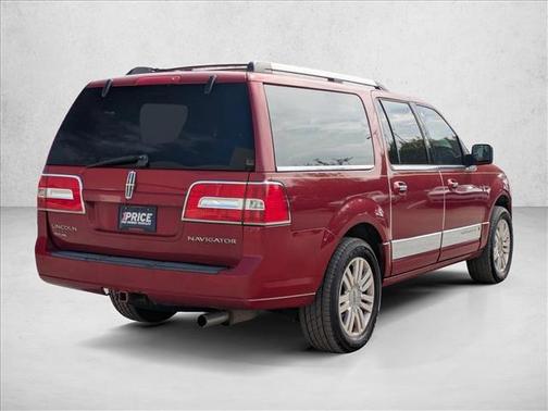 2014 Lincoln Navigator Base