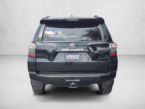 Midnight Black Metallic 2022 Toyota 4Runner SR5