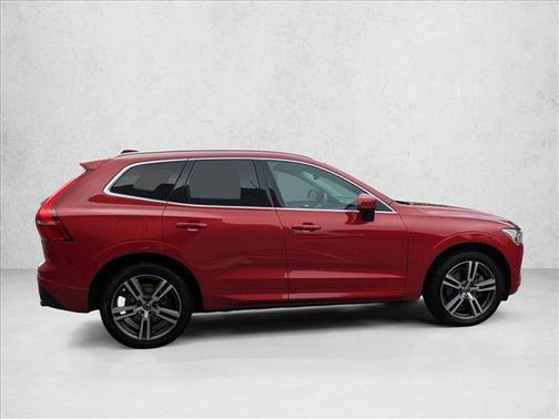 2019 Volvo XC60 T6 Momentum