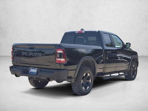Diamond Black Crystal Pearlcoat 2019 RAM 1500 Rebel