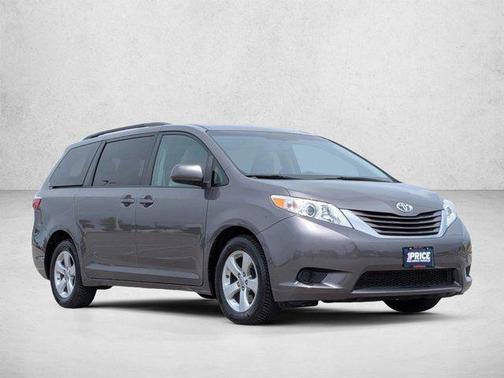 Predawn Gray Mica 2017 Toyota Sienna LE