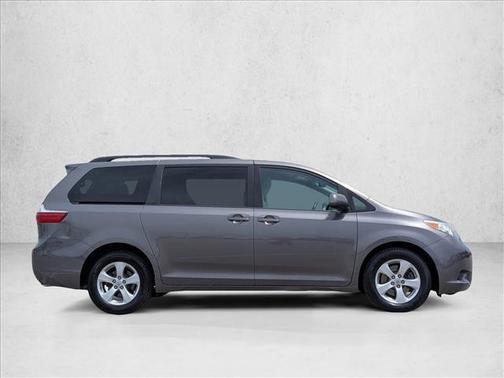 Predawn Gray Mica 2017 Toyota Sienna LE