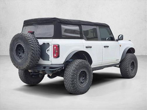 Oxford White 2022 Ford Bronco Badlands