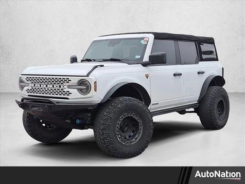 Oxford White 2022 Ford Bronco Badlands