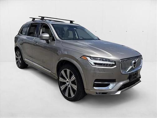 2022 Volvo XC90 T6 Inscription