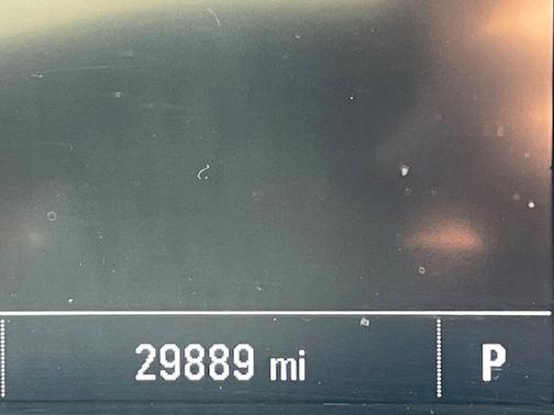 Photo 4 of 5 of 2019 Chevrolet Cruze LT