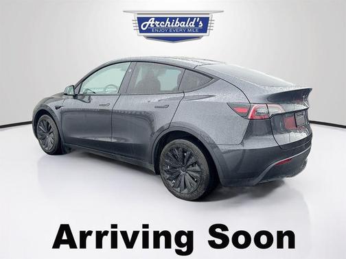 2024 Tesla Model Y Long Range Dual Motor All-Wheel Drive