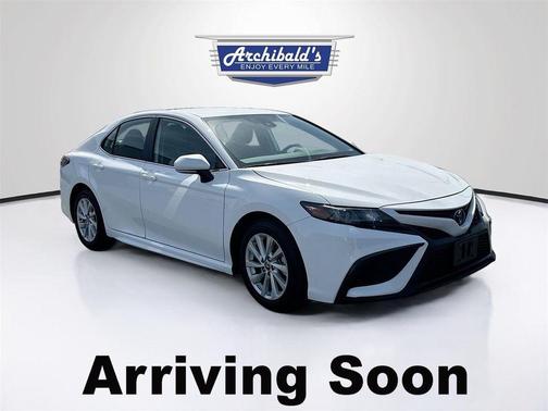 Ice Cap 2024 Toyota Camry SE