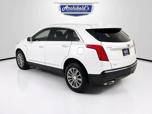 Crystal White Tricoat 2018 Cadillac XT5 Luxury