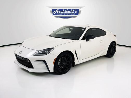 Halo 2023 Toyota GR86 Premium