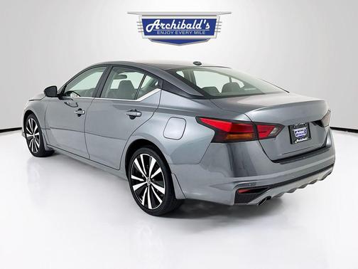 2020 Nissan Altima SR Intelligent AWD