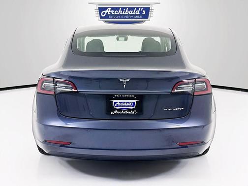 Midnight Silver Metallic 2021 Tesla Model 3 Long Range