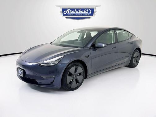 Midnight Silver Metallic 2021 Tesla Model 3 Long Range