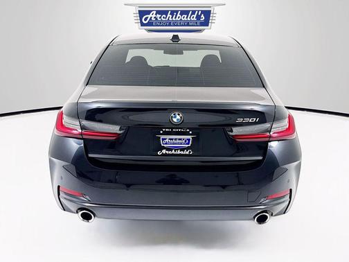 2023 BMW 330 330i