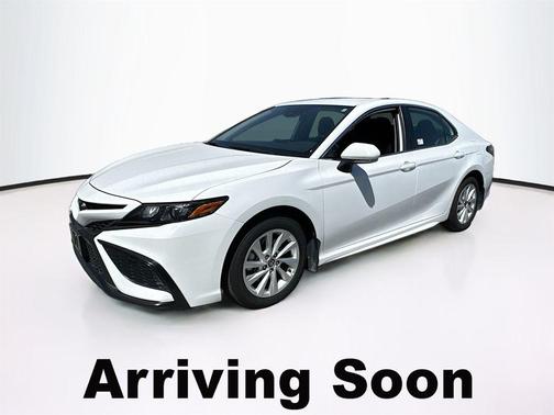 Ice Cap 2024 Toyota Camry SE