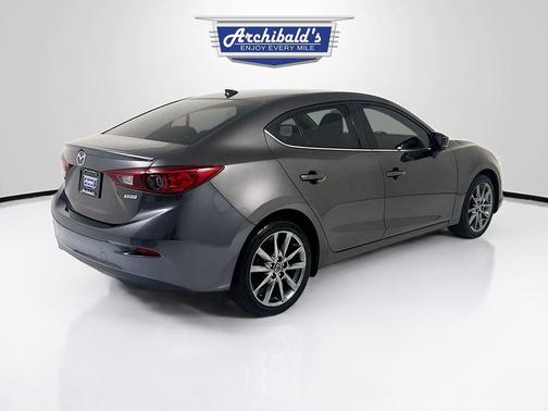 2018 Mazda Mazda3 Touring