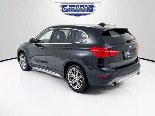 Black Sapphire Metallic 2016 BMW X1 xDrive 28i