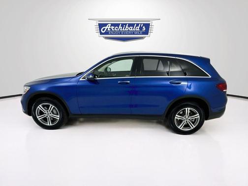 Starling Blue Metallic 2022 Mercedes-Benz GLC 300 4MATIC