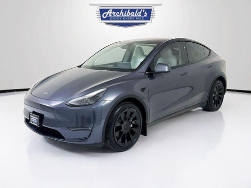 Midnight Silver Metallic 2023 Tesla Model Y Long Range Dual Motor All-Wheel Drive