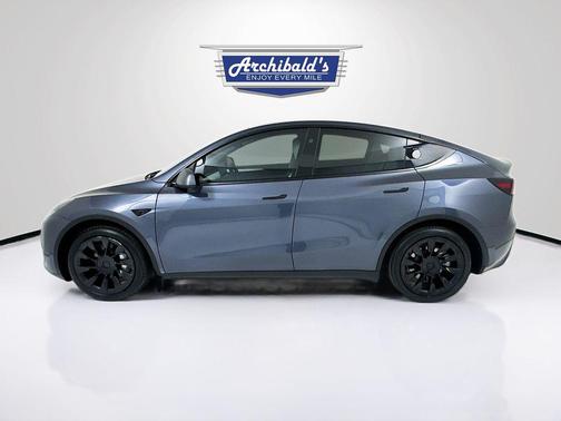Midnight Silver Metallic 2023 Tesla Model Y Long Range Dual Motor All-Wheel Drive