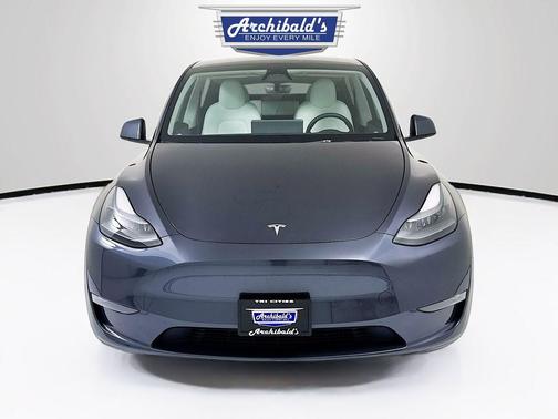 Midnight Silver Metallic 2023 Tesla Model Y Long Range Dual Motor All-Wheel Drive