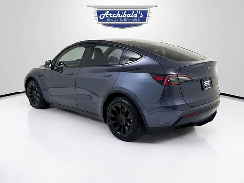 Midnight Silver Metallic 2023 Tesla Model Y Long Range Dual Motor All-Wheel Drive