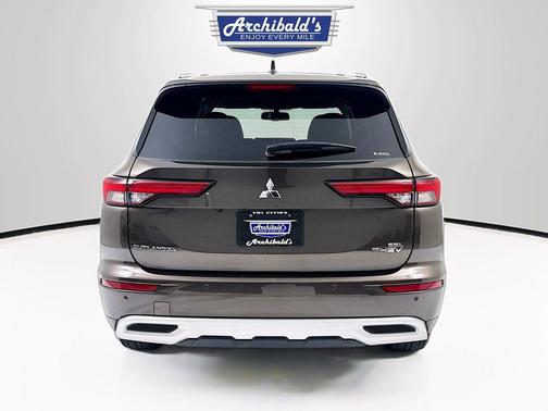 2023 Mitsubishi Outlander PHEV SEL