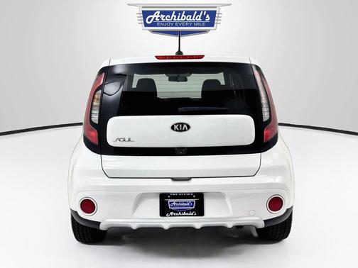 Clear White 2017 Kia Soul +