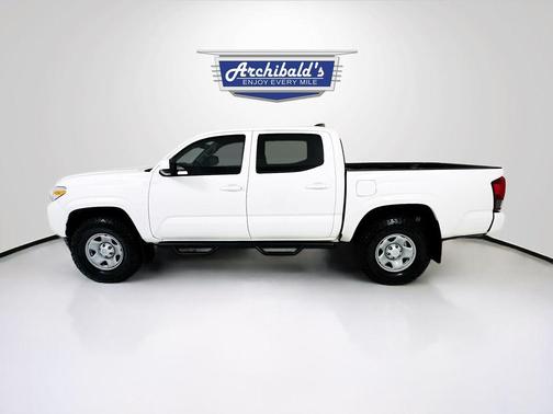 White 2022 Toyota Tacoma SR
